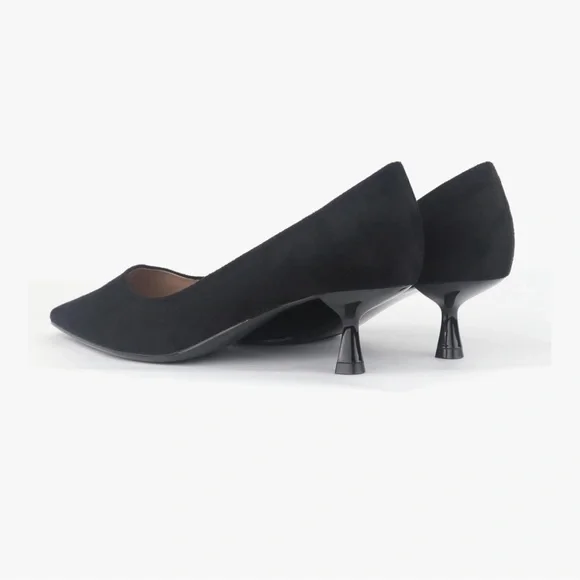 NWT Black Suede Women's Shoes - Picture 3 of 9